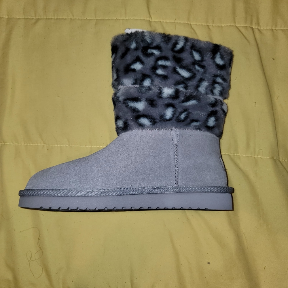 Koolaburra Gray Leopard Faux Fur Boots